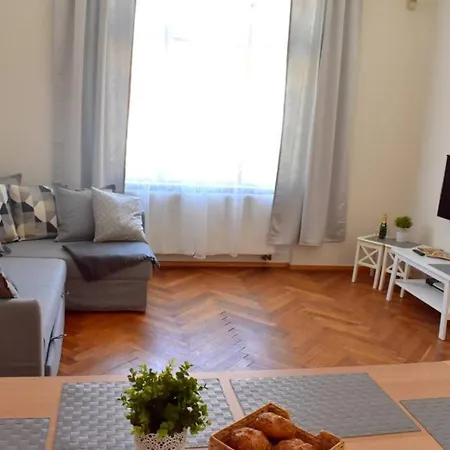 Airstay Prague : Deluxe Apartment Old Town Exterior photo