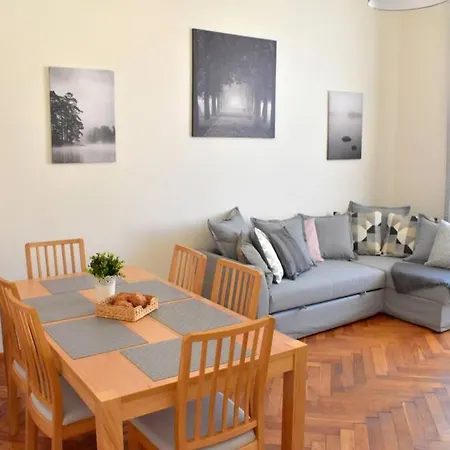 Airstay Prague : Deluxe Apartment Old Town Exterior photo